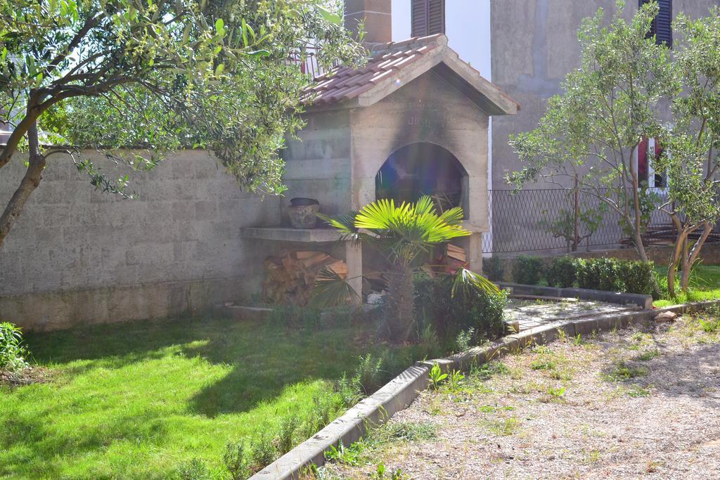 Apartments Martina Vodice Esterno foto