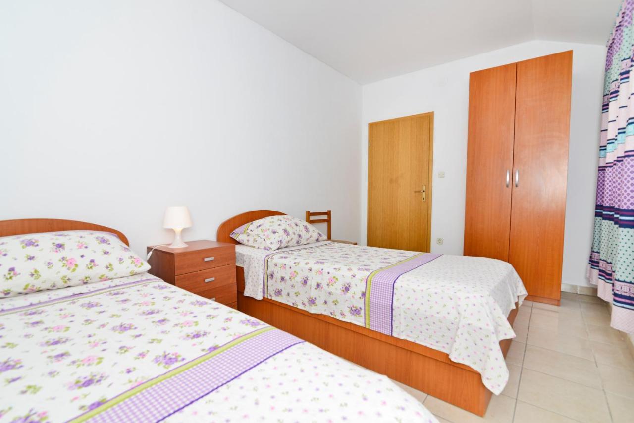 Apartments Martina Vodice Esterno foto