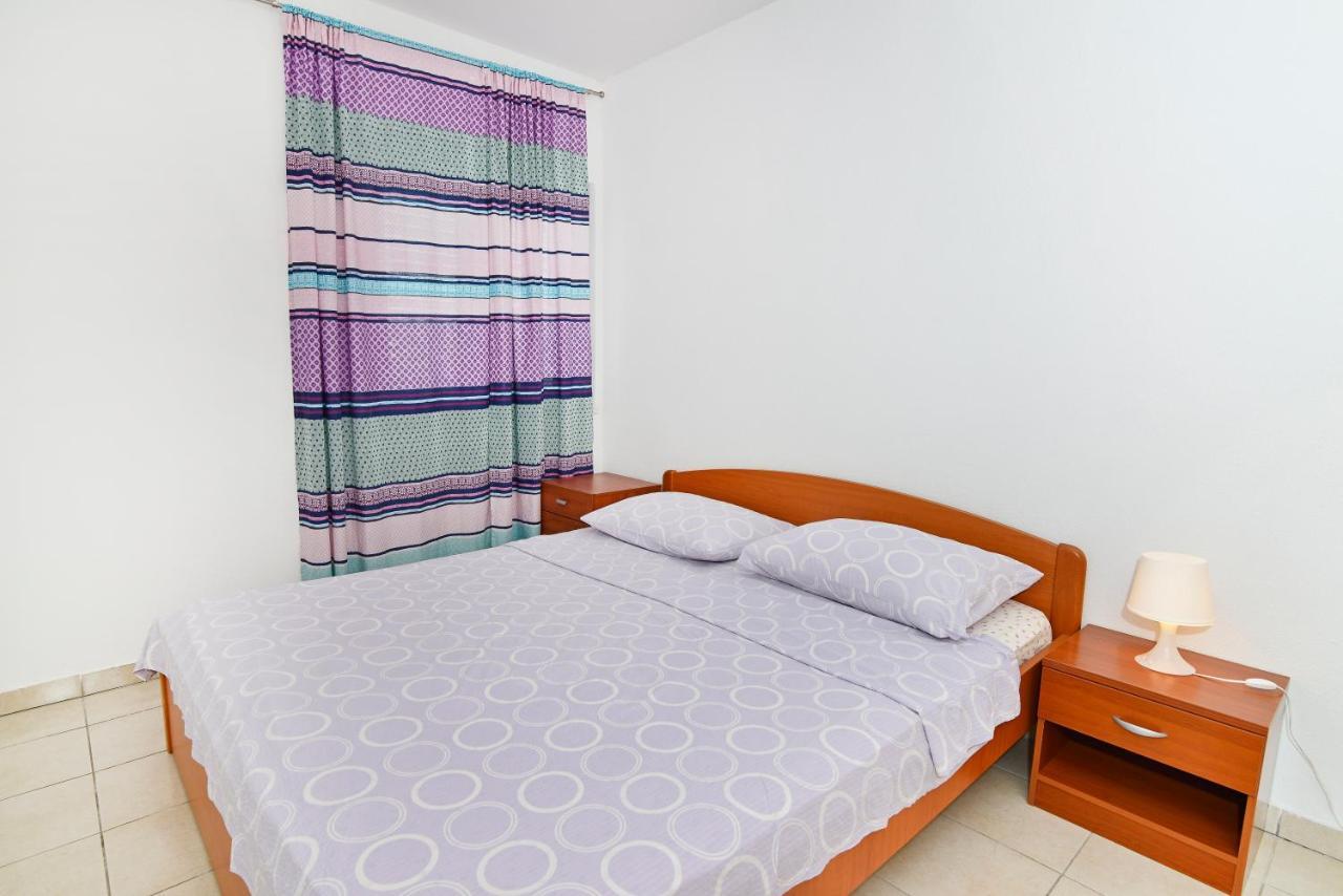 Apartments Martina Vodice Esterno foto