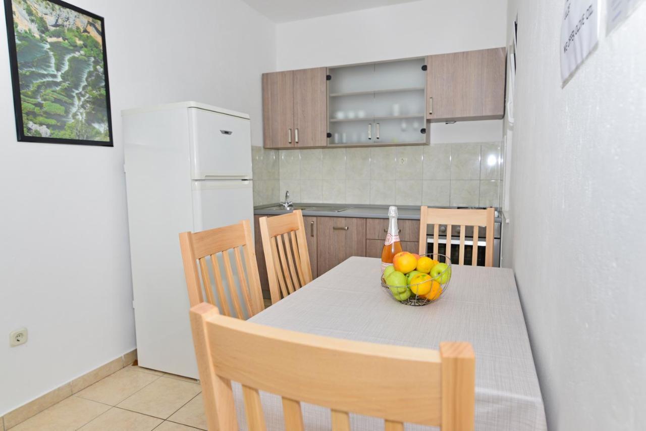 Apartments Martina Vodice Esterno foto