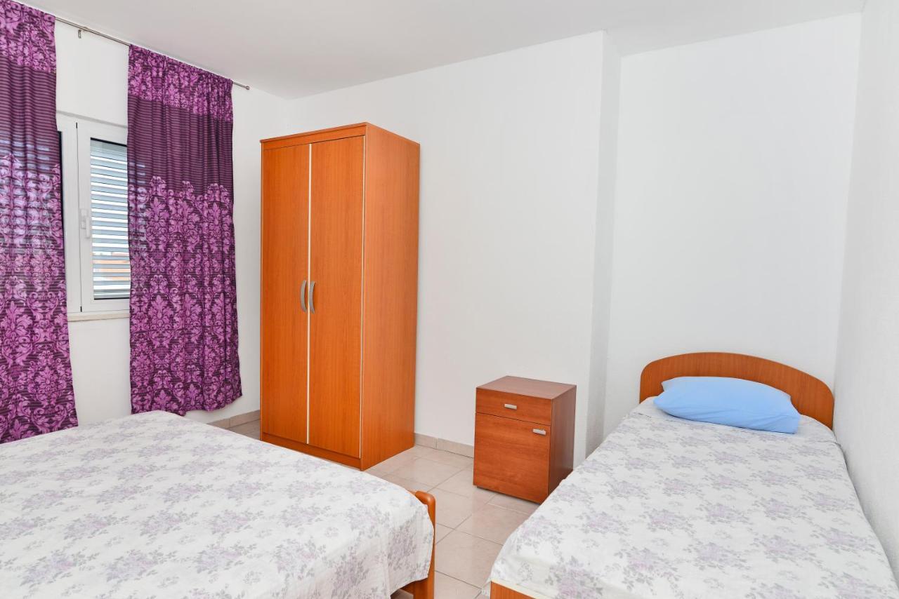 Apartments Martina Vodice Esterno foto
