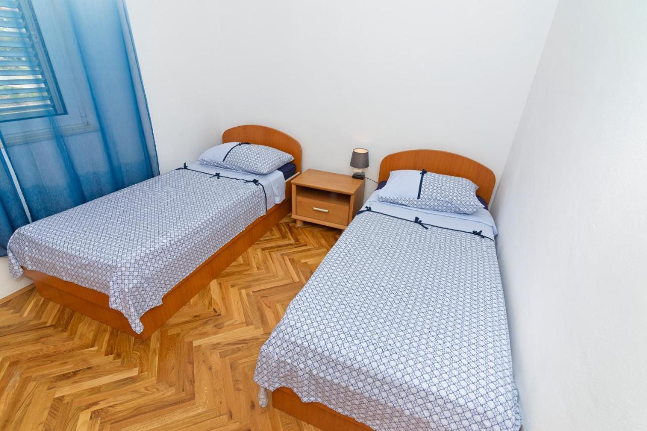 Apartments Martina Vodice Esterno foto