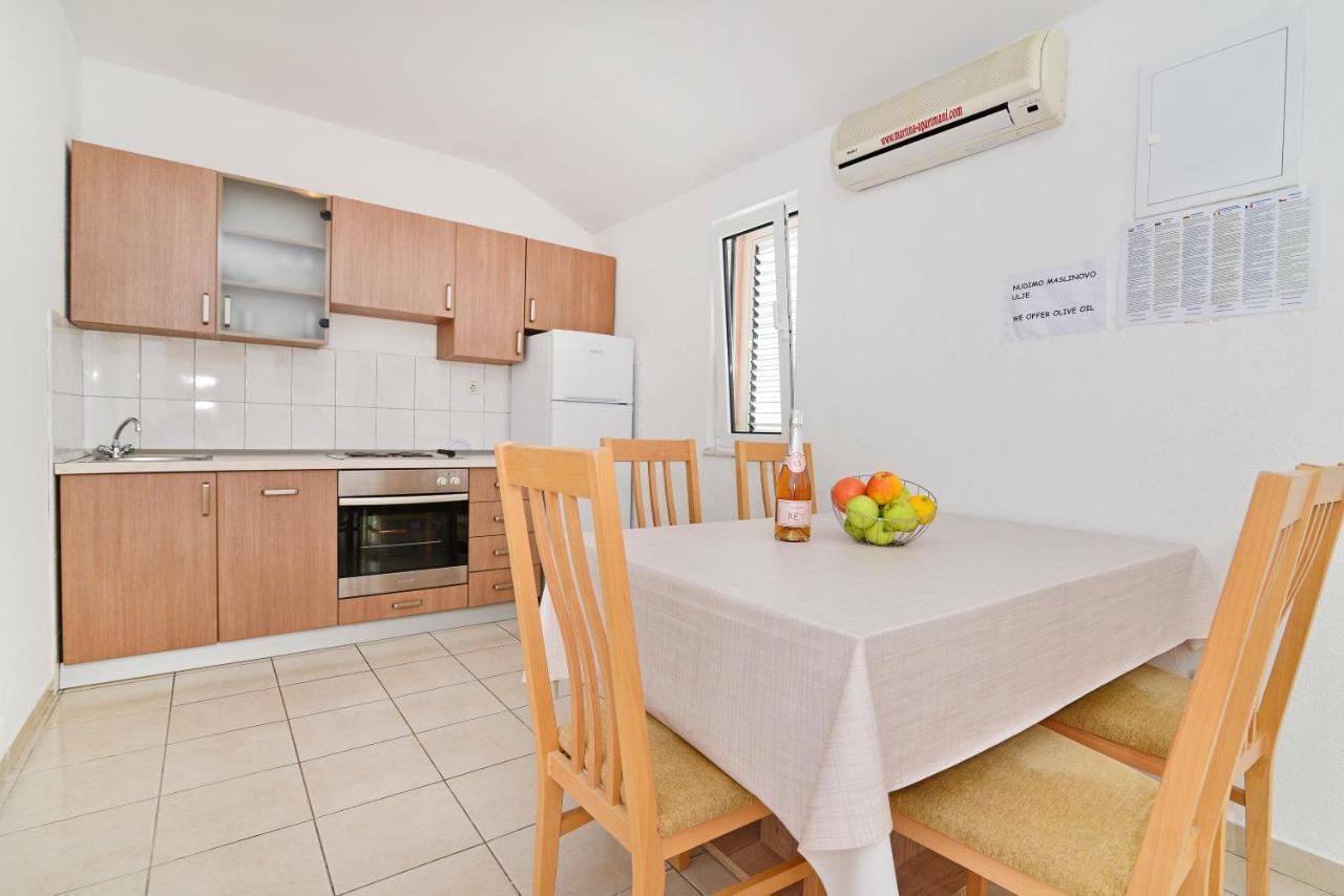 Apartments Martina Vodice Esterno foto