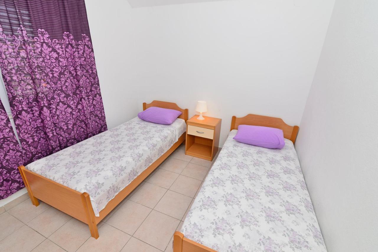 Apartments Martina Vodice Esterno foto