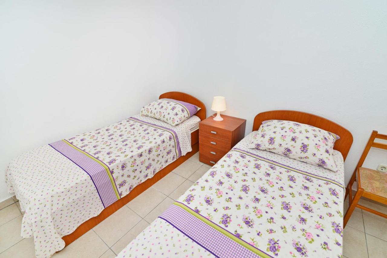 Apartments Martina Vodice Esterno foto